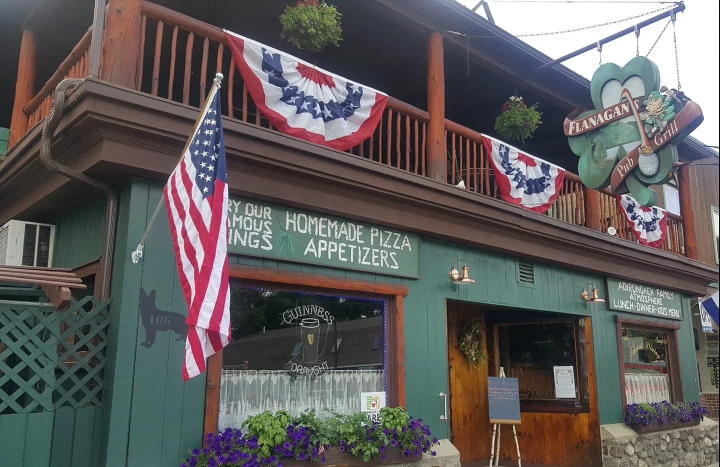 Flanagan's Pub & Grill — hero image