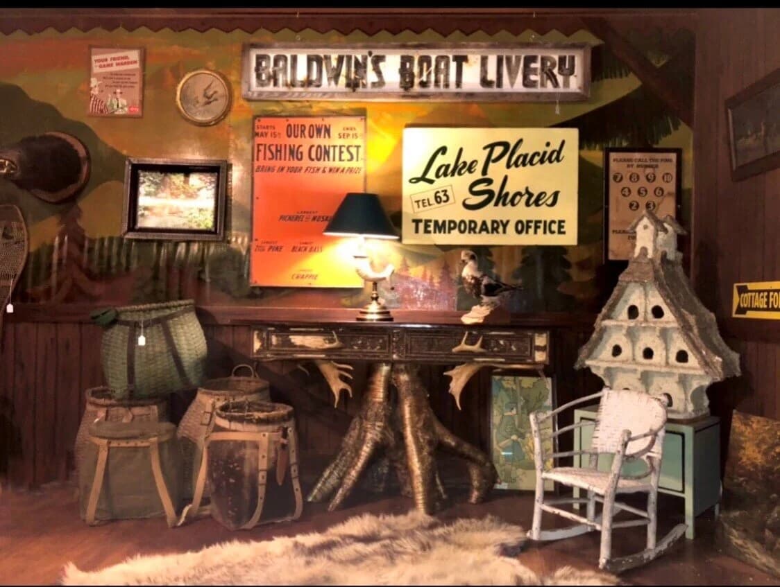 Red Canoe Antiques — hero image